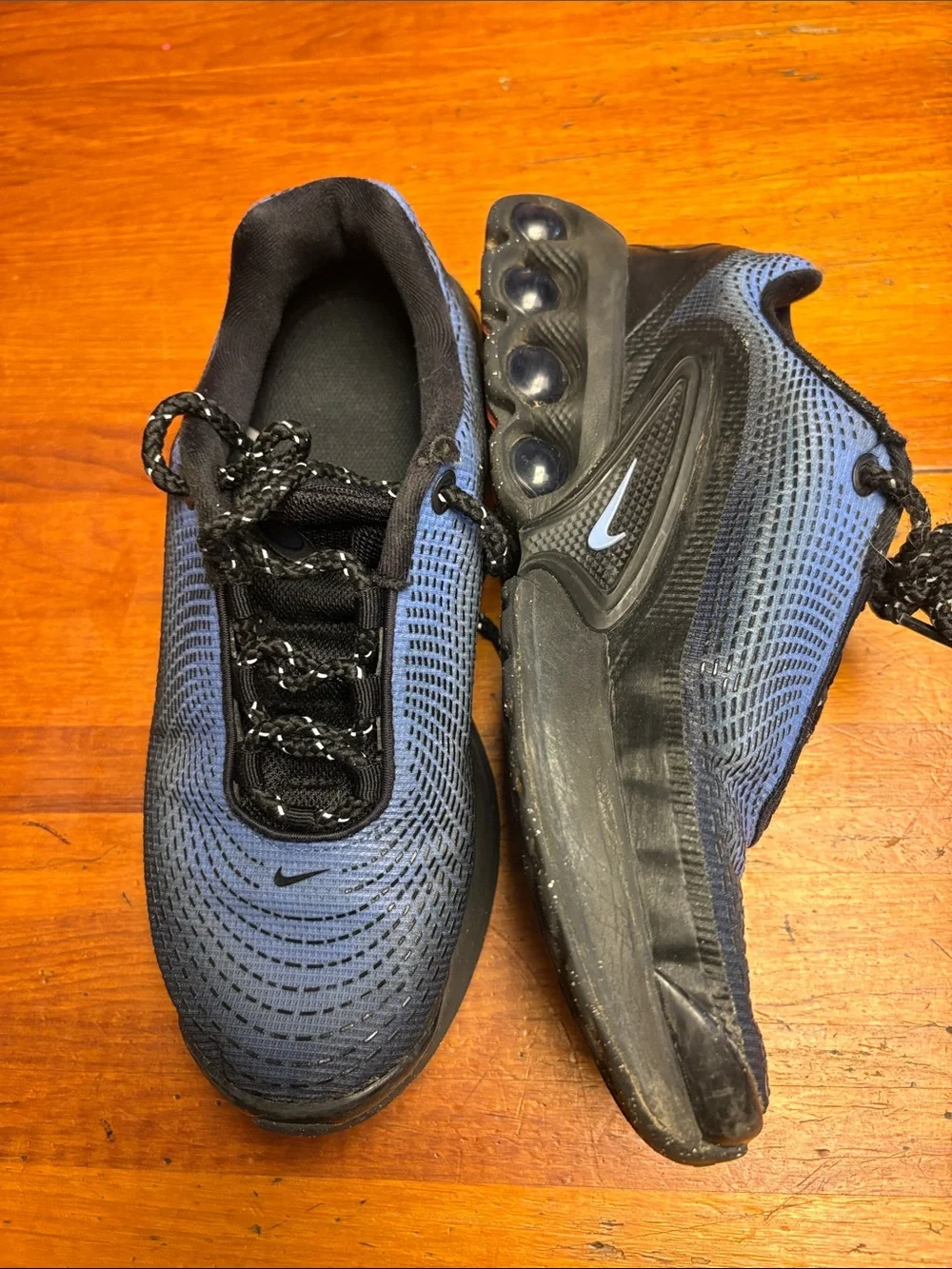 Nike Youth 6Y Lightweight Air Max DN Sneakers - Baltic Blue & Black - Picture 2 of 7